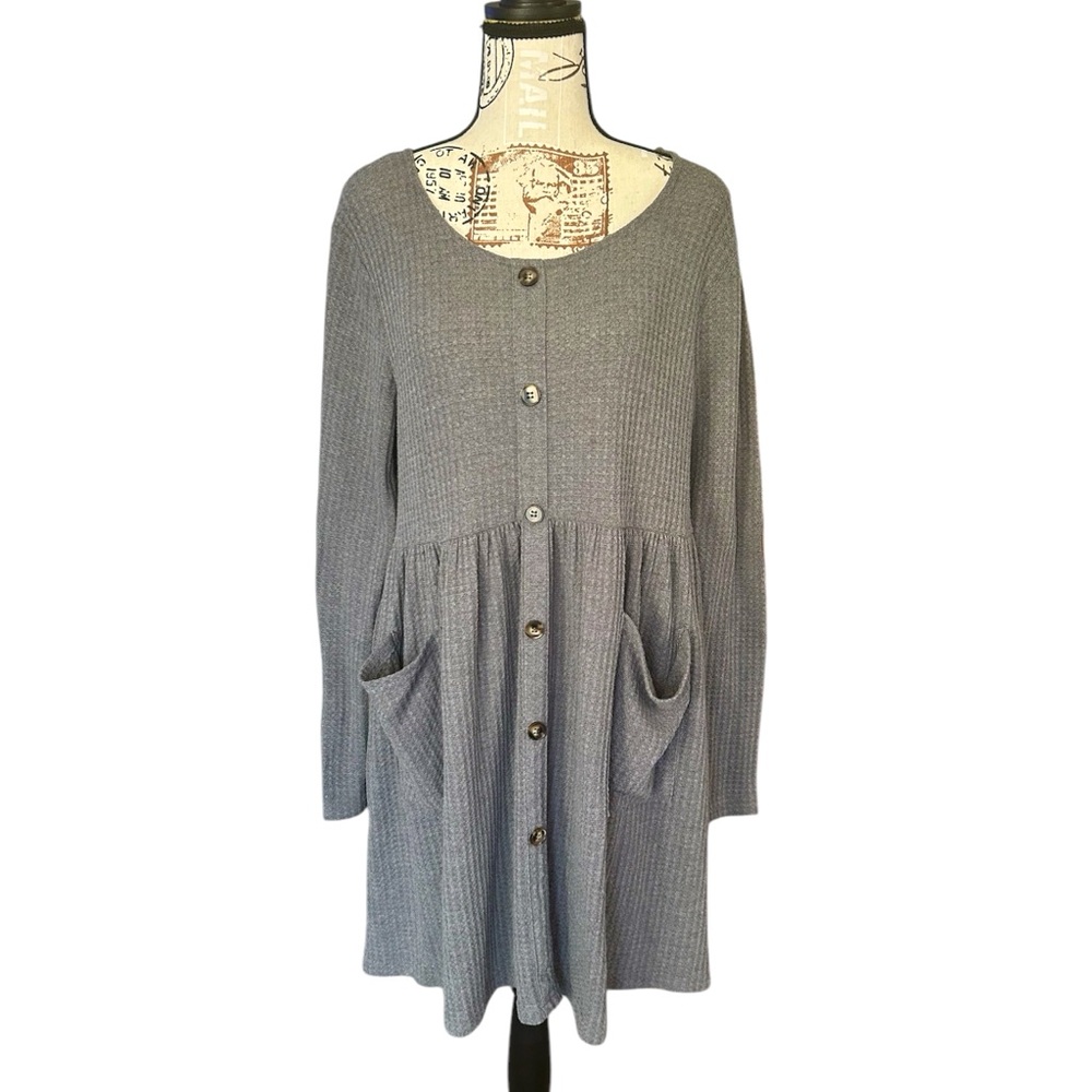 5/$25 Umgee waffle knit gray babydoll dress with front pockets size small
